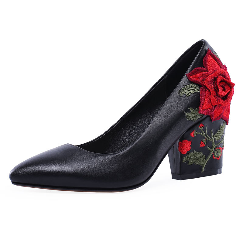 รองเท้าส้นสูงปักลายดอกกุหลาบสี - Embroidery Rose บทวิจารณ์และราคา