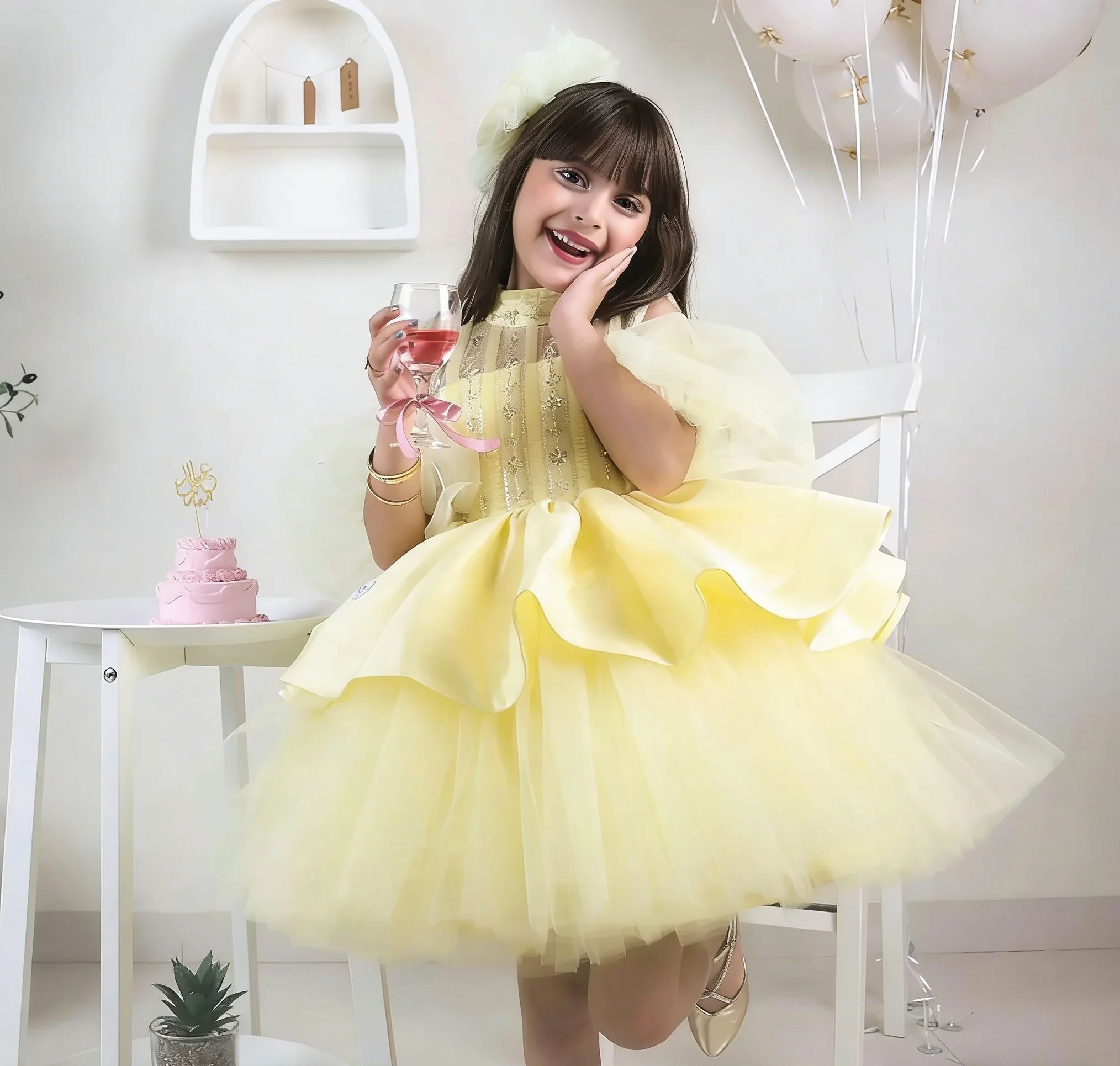 ชุดเดรสเด็กผู้หญิงสีเหลืองสำหร - Embroidery Yellow Dress บทวิจารณ์และราคา